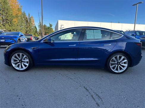 Used 2018 Tesla Model 3 Long Range image 2