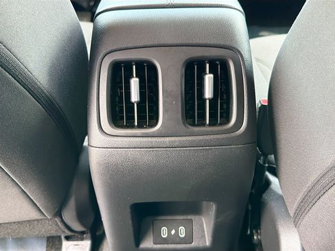 Used 2025 Hyundai Tucson SEL FWD image 19