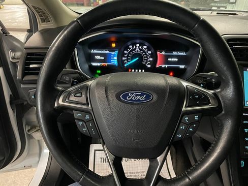 Used 2019 Ford Fusion Titanium AWD/4WD image 10