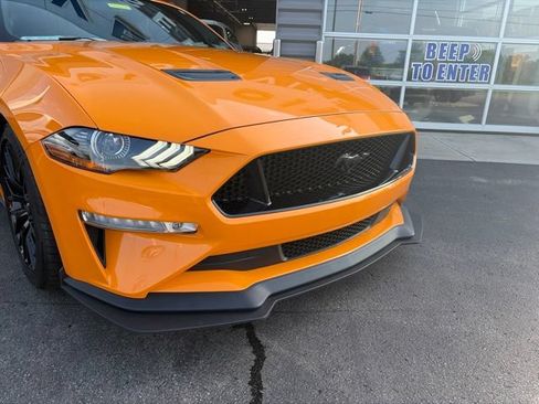 Used 2018 Ford Mustang GT Premium w/ GT Performance Package RWD image 5