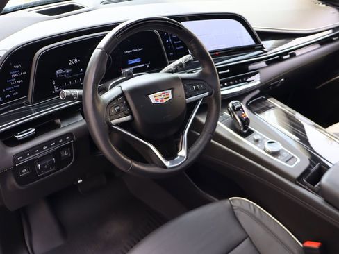 Used 2024 Cadillac Escalade Sport w/ Touring Package AWD/4WD image 5