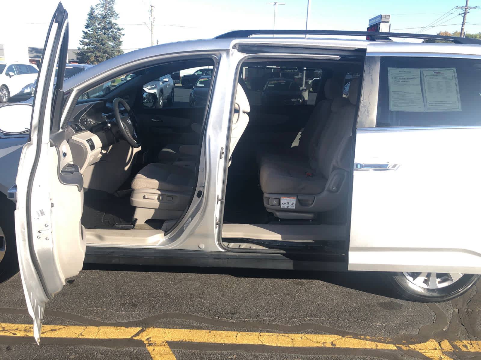 Used 2014 Honda Odyssey EX image 22