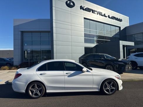Used 2016 Mercedes-Benz C 300 Sedan image 2