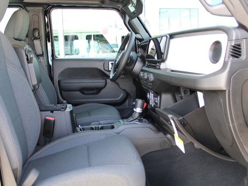 New 2026 Jeep Gladiator Sport image 24