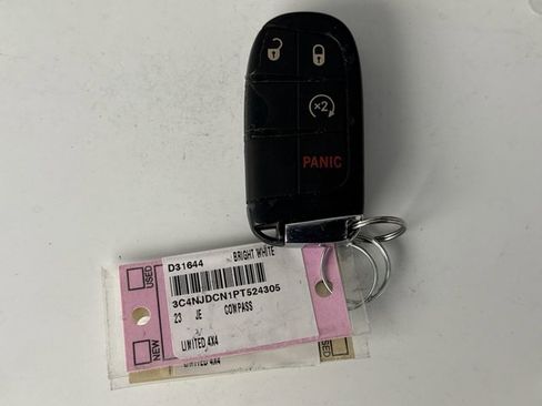 Used 2023 Jeep Compass Limited image 20