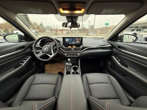 New 2025 Nissan Altima 2.5 SR w/ SR Premium Package image 14