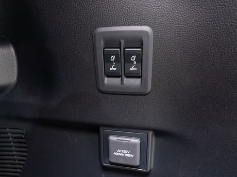 Used 2025 Lexus GX 550 image 41