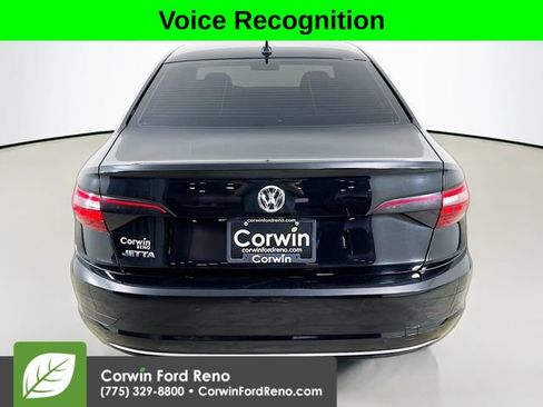 Used 2021 Volkswagen Jetta SE FWD image 6