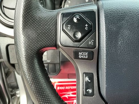 Used 2019 Toyota Tacoma TRD Off-Road image 26