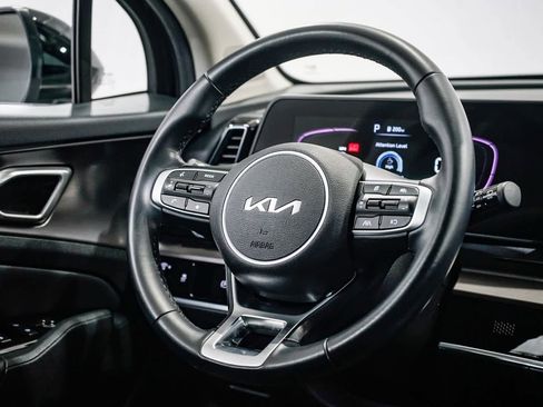 Used 2023 Kia Sportage EX image 14