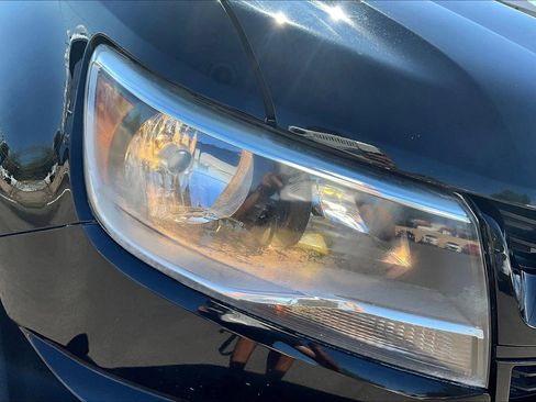 Used 2018 Chevrolet Colorado W/T w/ Custom Special Edition image 27