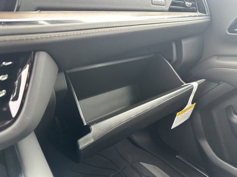 New 2026 Chevrolet Suburban High Country image 15