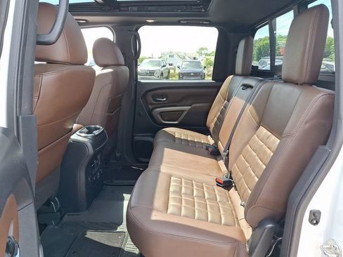 Used 2023 Nissan Titan Platinum Reserve w/ Moonroof Package AWD/4WD image 18