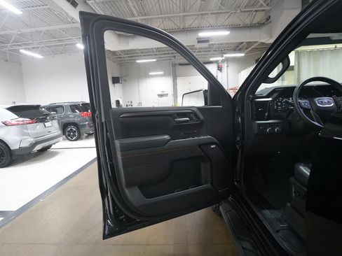 Certified 2025 GMC Sierra 1500 AT4 w/ AT4 Premium Package AWD/4WD image 27