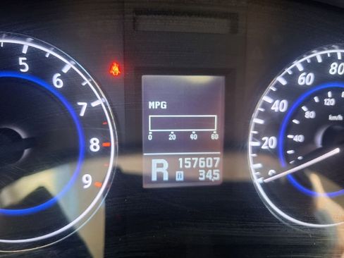 Used 2010 INFINITI G37 x Coupe w/ Premium Pkg image 11