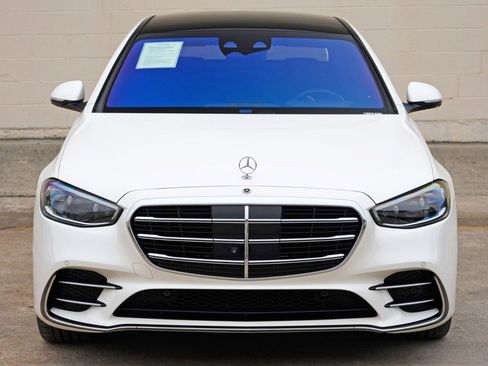 Used 2022 Mercedes-Benz S 500 4MATIC w/ AMG Line Package image 50