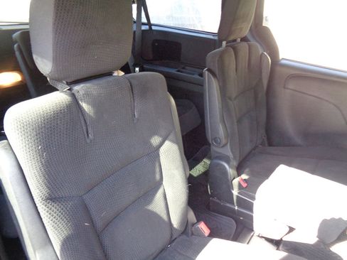 Used 2019 Dodge Grand Caravan SE image 13