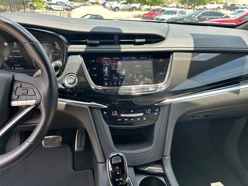 Used 2025 Cadillac XT6 Sport w/ Technology Package AWD/4WD image 20