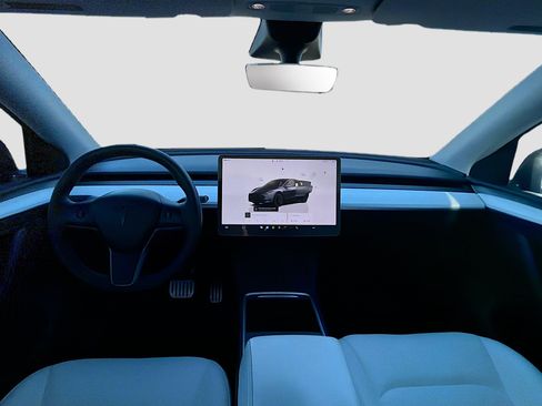 Used 2022 Tesla Model Y Performance image 17