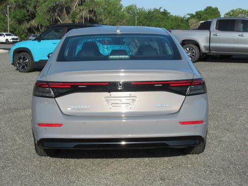 Used 2024 Honda Accord EX-L image 6