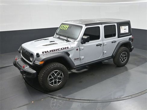 Used 2024 Jeep Wrangler Unlimited Rubicon w/ Technology Group image 30