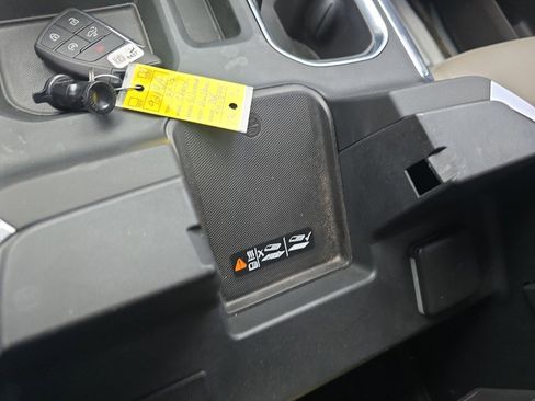 Used 2022 Chevrolet Silverado 1500 LT Trail Boss w/ Convenience Package II image 30