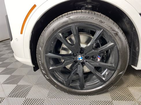 New 2026 BMW X7 xDrive40i w/ Executive Package image 5