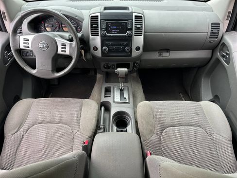 Used 2016 Nissan Frontier SV AWD/4WD image 12