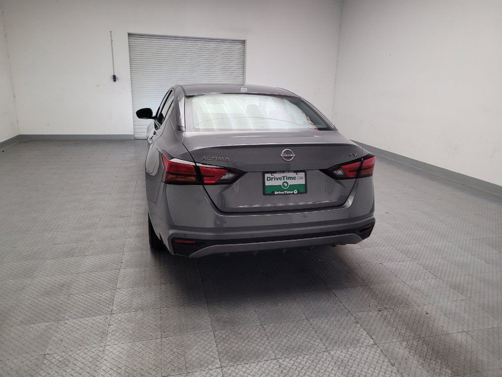 Used 2024 Nissan Altima 2.5 SV FWD image 6
