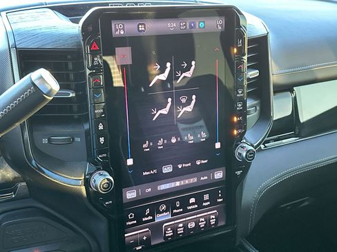 Used 2025 RAM 2500 Limited image 19