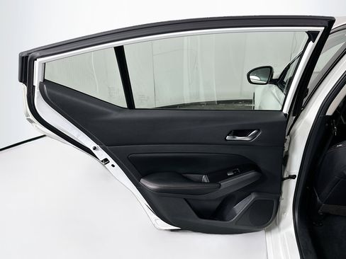 Used 2024 Nissan Altima 2.5 SR image 24