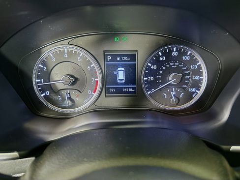 Used 2020 Hyundai Santa Fe SE FWD image 19
