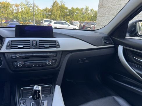 Used 2013 BMW 328i xDrive Sedan AWD/4WD image 31