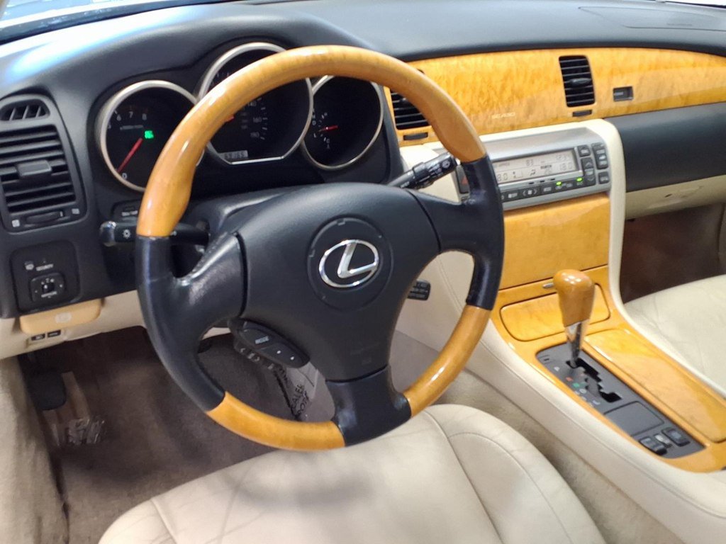 Used 2002 Lexus SC 430 Convertible RWD image 9