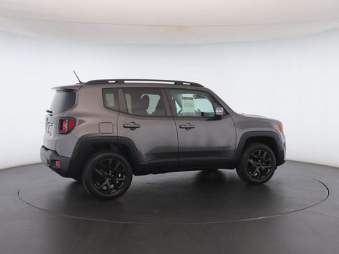 Used 2017 Jeep Renegade Altitude image 29