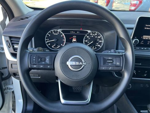 Certified 2023 Nissan Rogue S image 10