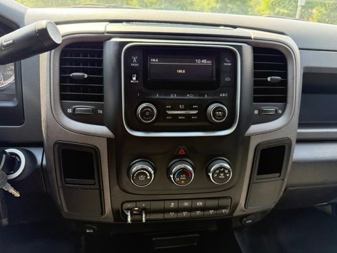 Used 2018 RAM 3500 Tradesman w/ Chrome Appearance Group AWD/4WD image 24