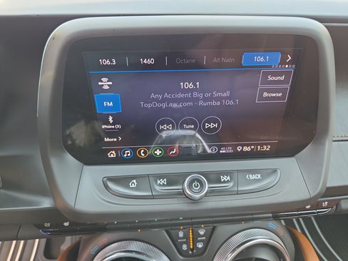 Used 2020 Chevrolet Camaro SS RWD image 27