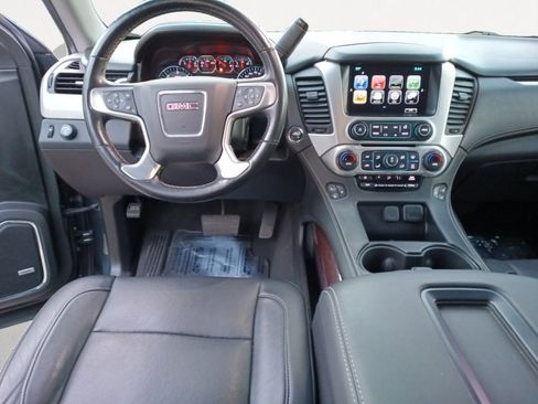Used 2019 GMC Yukon XL SLT w/ Open Road Package image 3