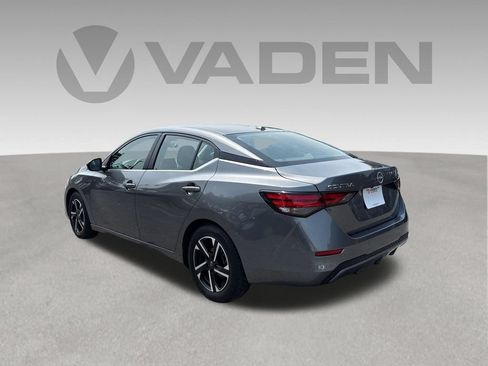 Used 2024 Nissan Sentra SV FWD image 19