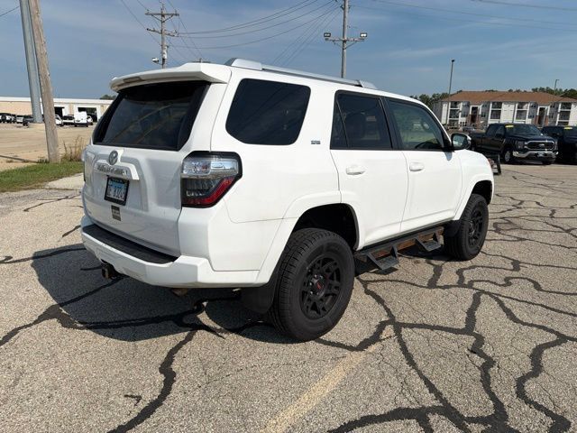 Used 2018 Toyota 4Runner SR5 Premium AWD/4WD image 5