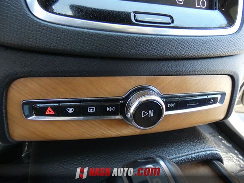 Used 2022 Volvo XC90 T5 Momentum w/ Climate Package AWD/4WD image 60