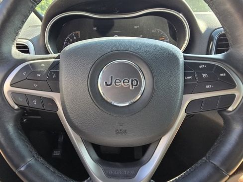 Used 2021 Jeep Grand Cherokee Limited image 27