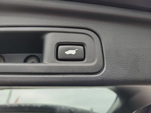 Used 2019 Honda Pilot Touring image 14