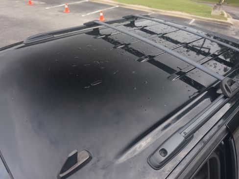 Used 2011 Chevrolet Avalanche LT w/ Luxury Package image 14