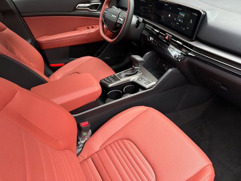 New 2026 Kia Sportage SX image 16