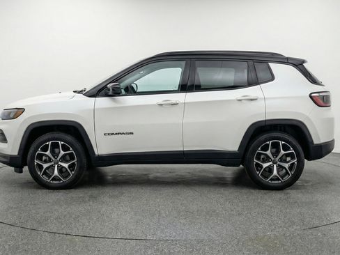 Used 2025 Jeep Compass Limited image 5