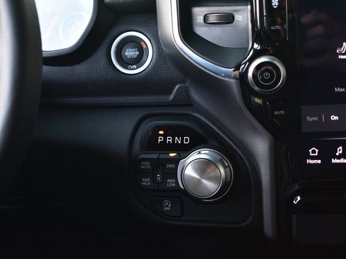 Used 2025 RAM 1500 Laramie image 43