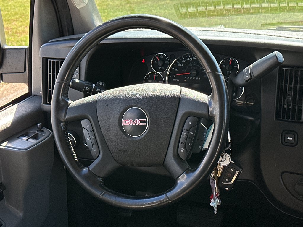 Used 2023 GMC Savana 2500 w/ Driver Convenience Package RWD image 18