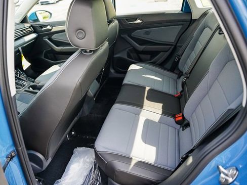 New 2025 Volkswagen Jetta SE image 19